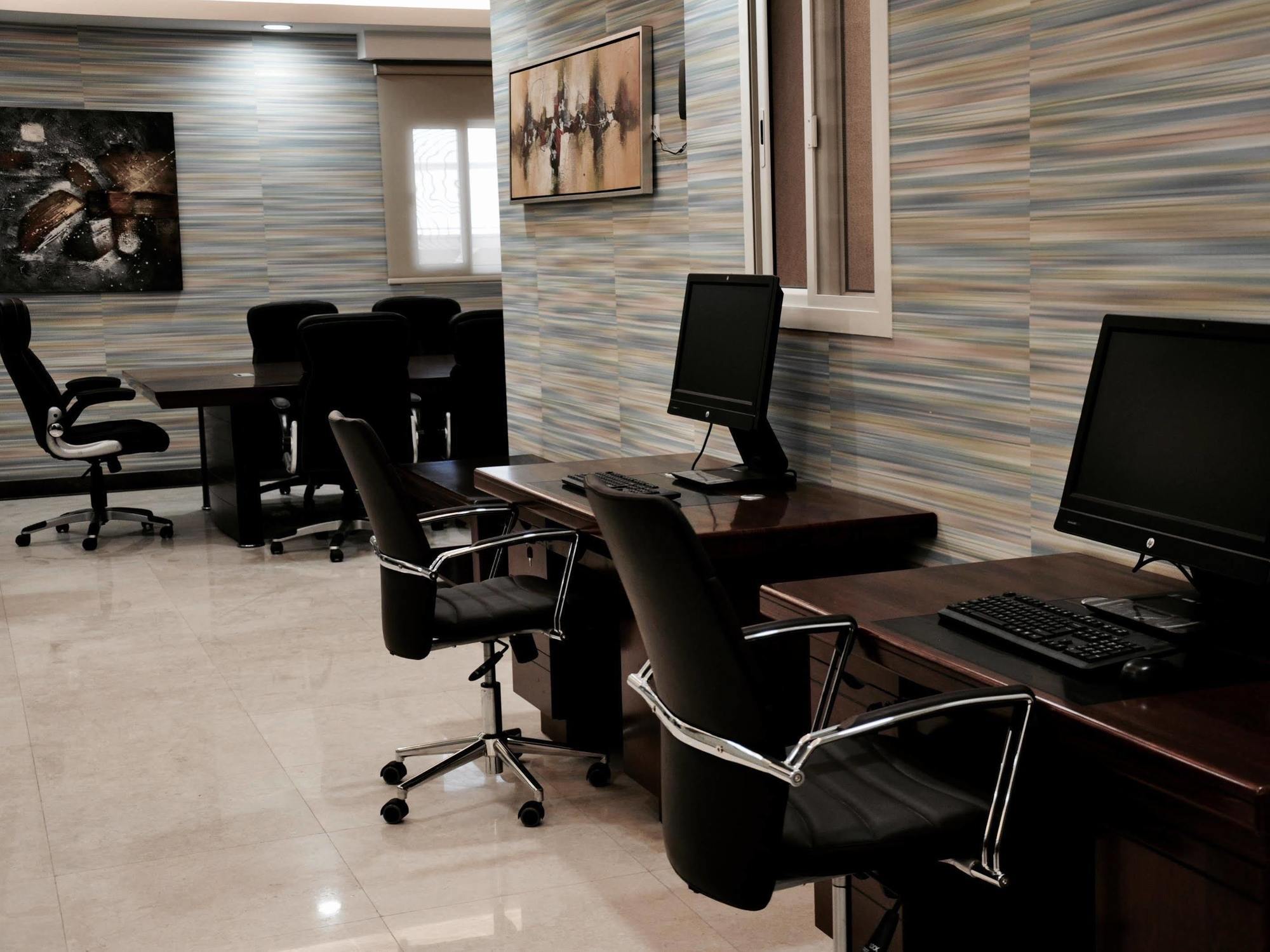 Asherij Hotel Doha Extérieur photo