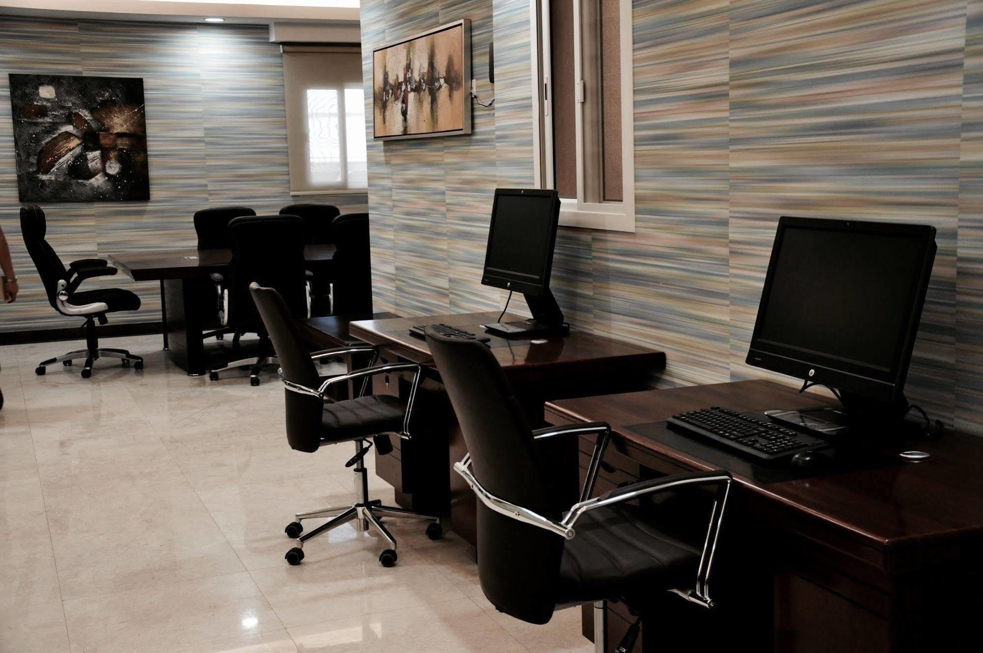 Asherij Hotel Doha Extérieur photo