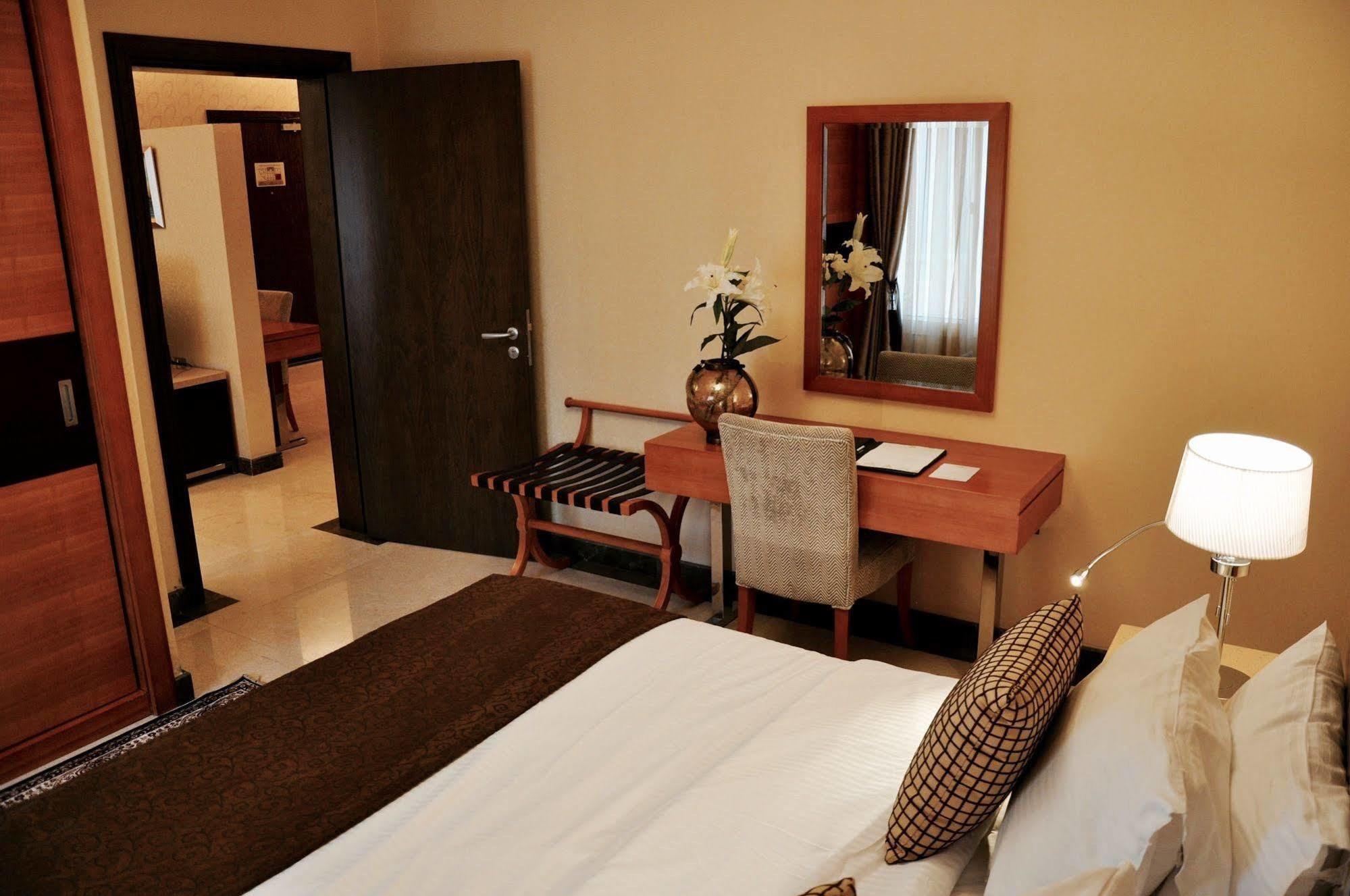 Asherij Hotel Doha Extérieur photo